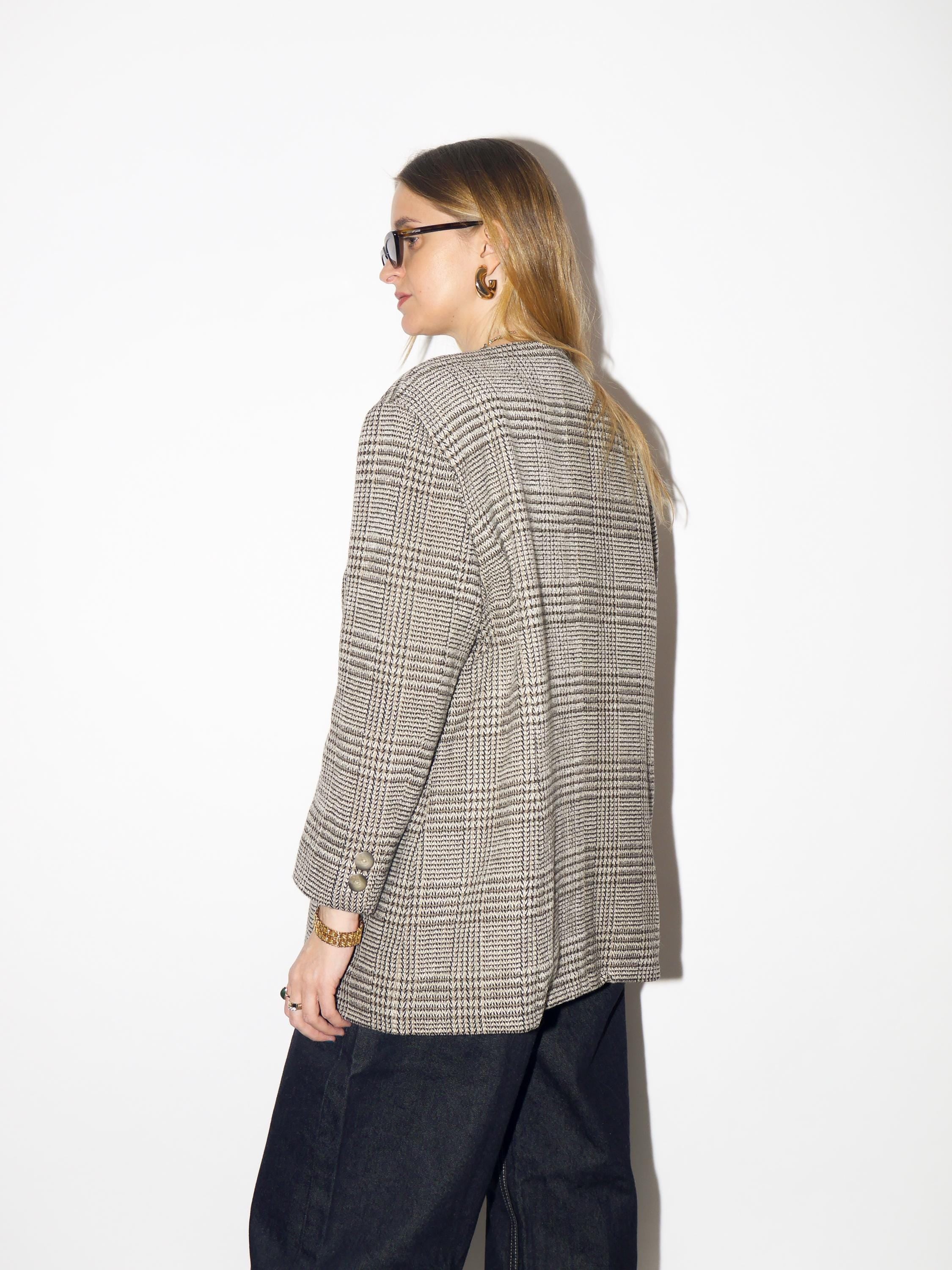 VINTAGE wool check houndstooth blazer from 1980s in beige with oversize v-neck