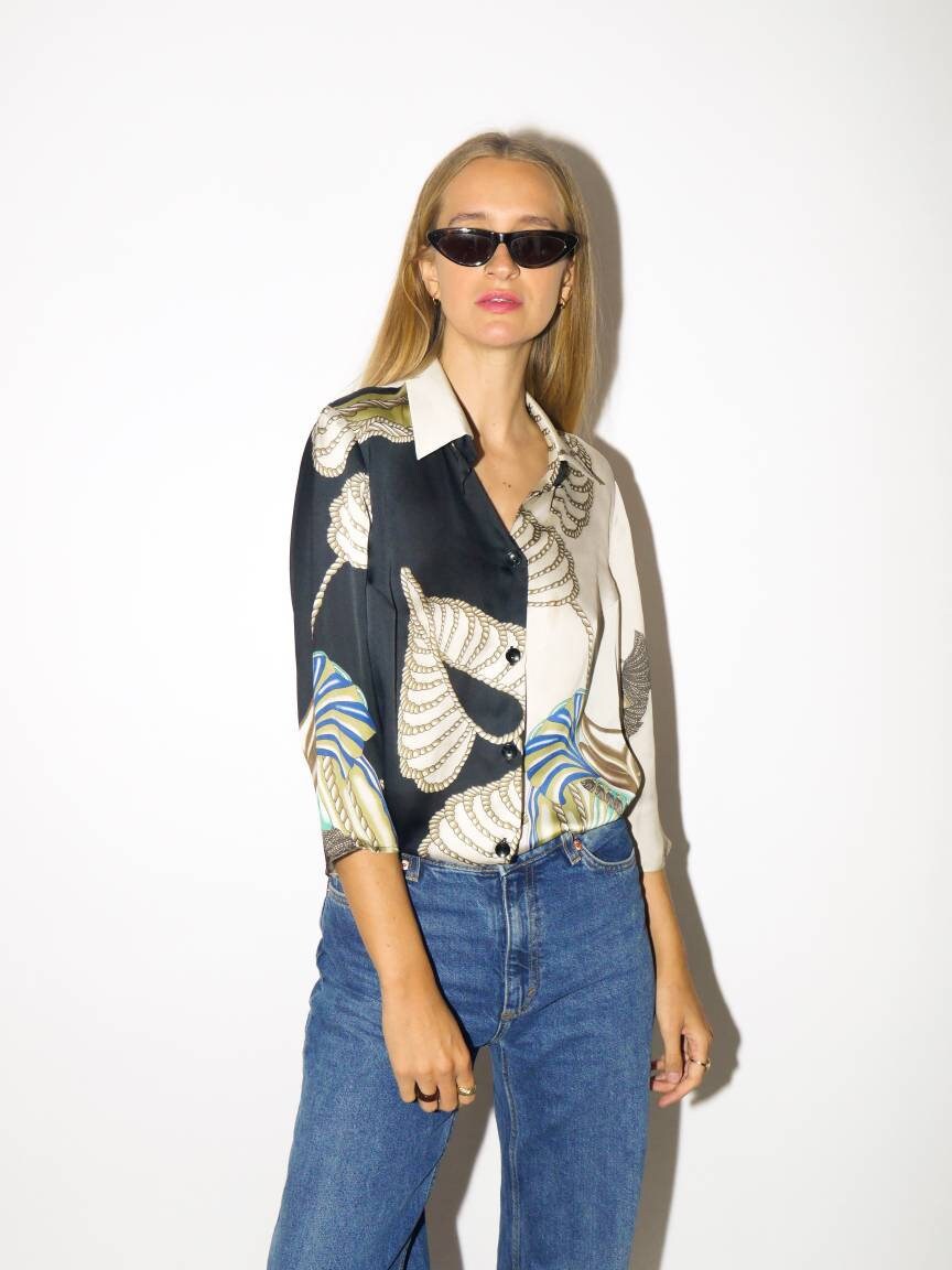 VINTAGE shirt 80s | 2 toned off-white and black buttoned blouse with collar | marine pattern shirt | Silky shirt | modopol
