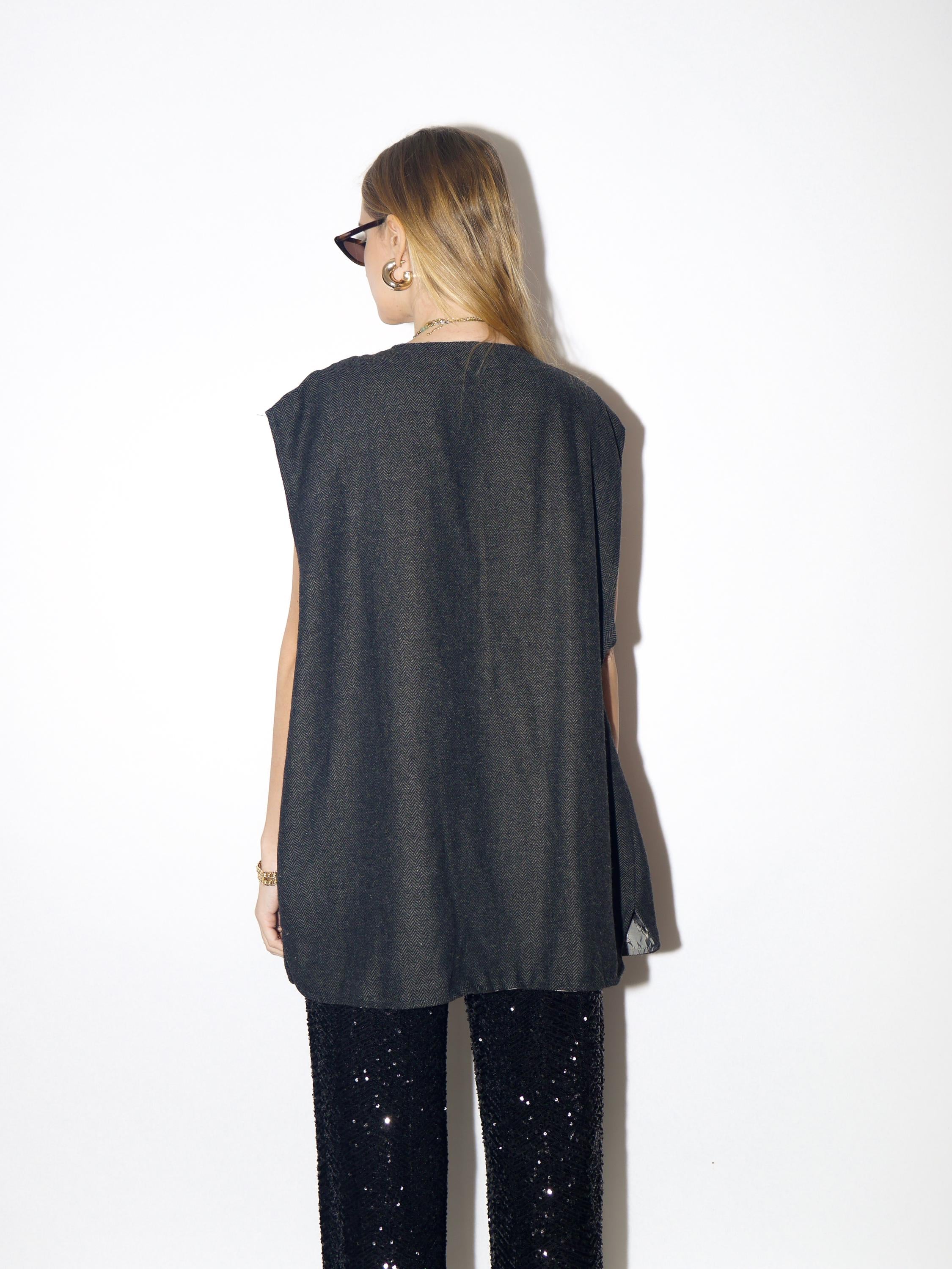 VINTAGE wool gray vest from 1980s in oversize fit with silky viscose lining