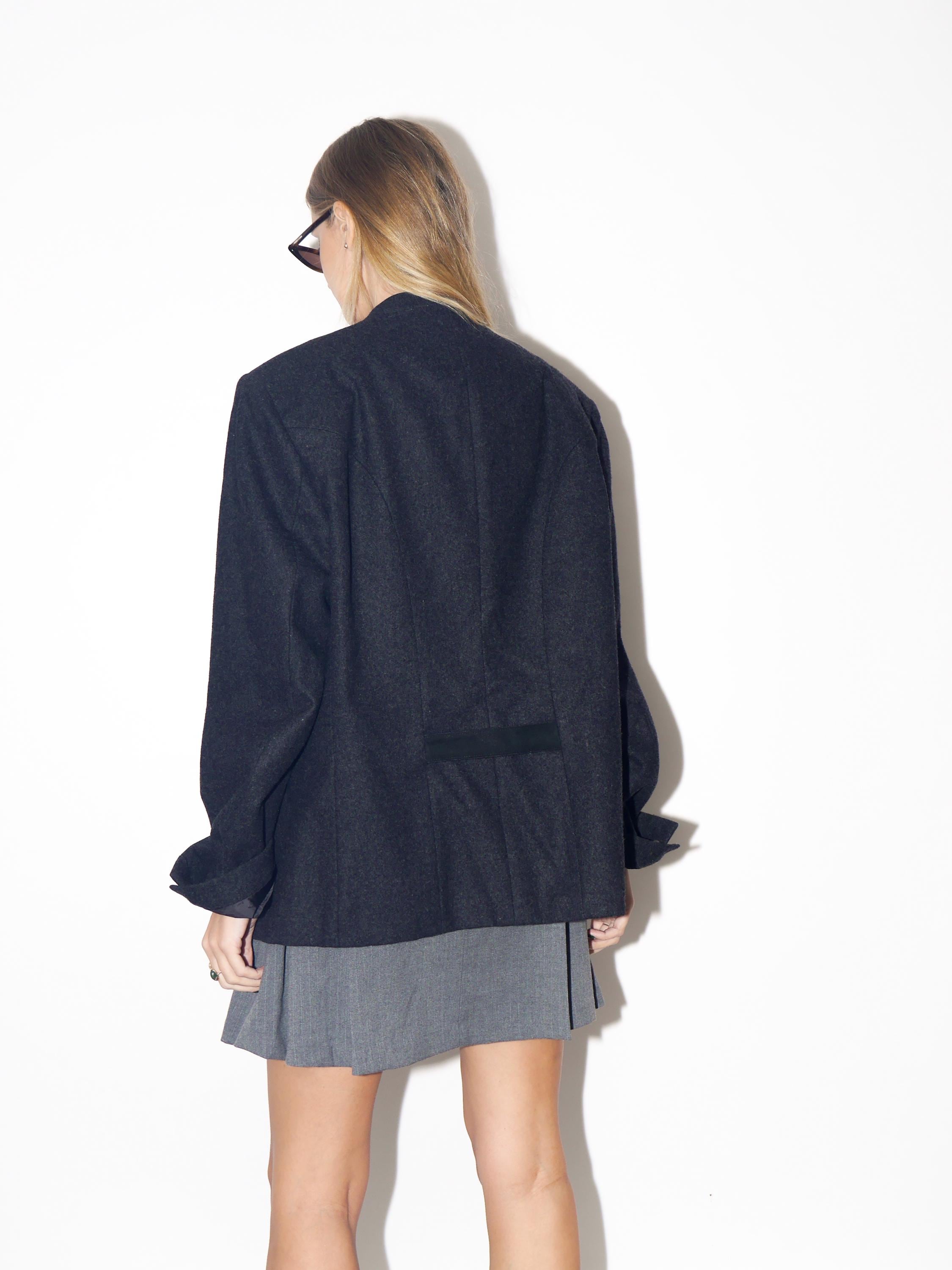 VINTAGE Oversized Grey Pure Wool Blazer From The 1980s With Embroidered Collar from Austria