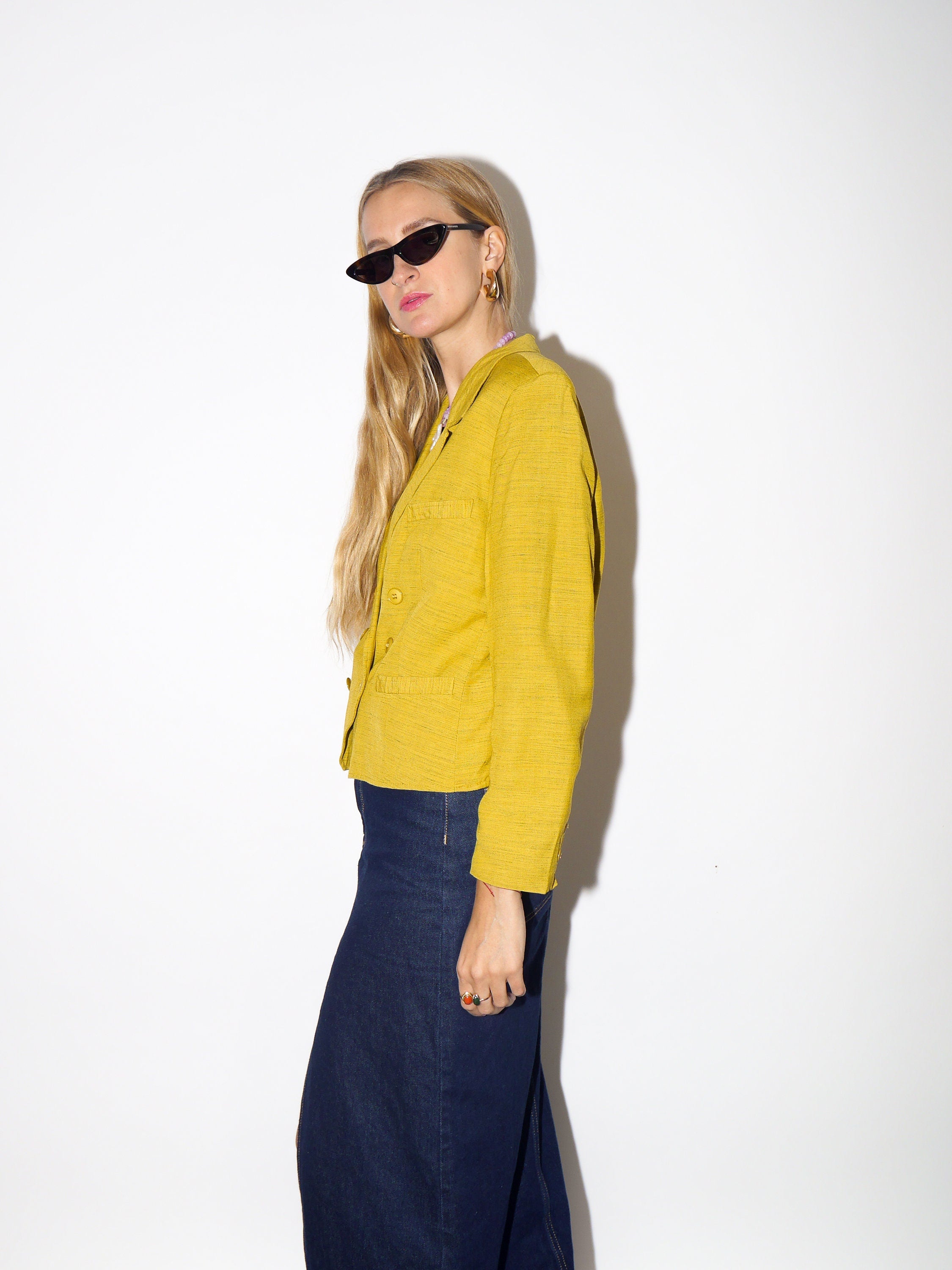 VINTAGE mustard viscose and linen womens short double-breasted blazer from 1980s | oversize retro blazer by Hokla Modell®