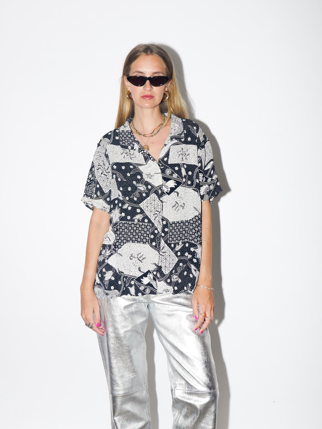 VINTAGE Black And White Viscose Short Sleeve Blouse From 1990s With Covered Buttons By Dash