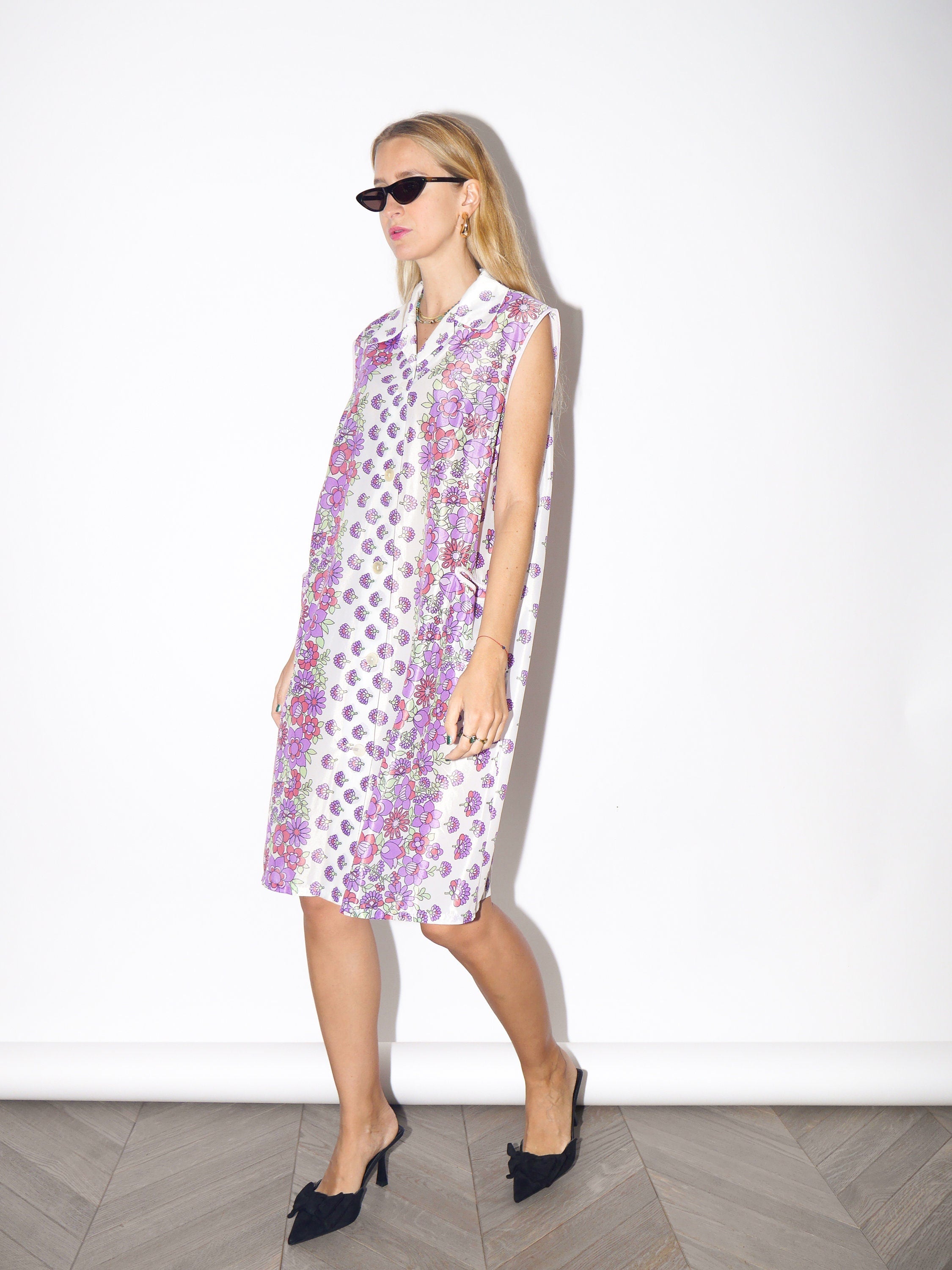 VINTAGE semi sheer white dress with purple flowers from 1980s | white semi sheer polo midi dress buttoned with collar and two front pockets