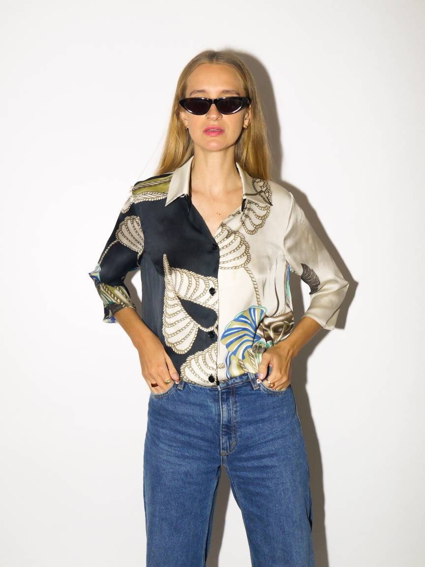VINTAGE shirt 80s | 2 toned off-white and black buttoned blouse with collar | marine pattern shirt | Silky shirt | modopol