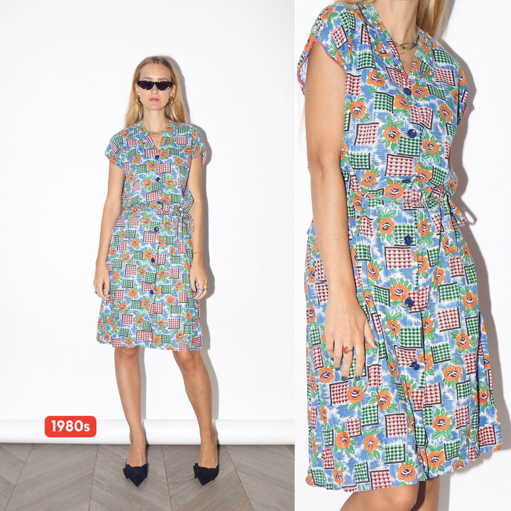 VINTAGE handmade green/blue/light red patterned short sleeve dress from 1980s | midi retro buttoned dress with floral and check pattern
