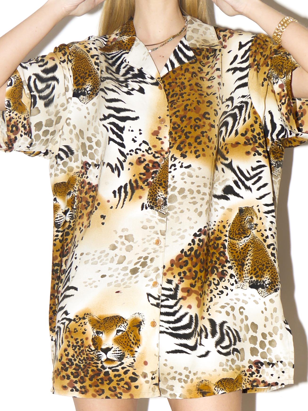 VINTAGE Animal Print Mini Dress from 1980s | Shirt Dress with Short Sleeves