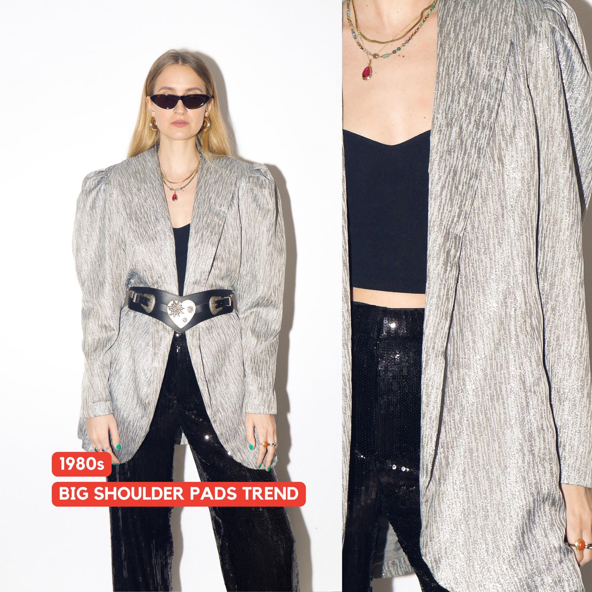 VINTAGE silver blazer from 1980s with big shoulder pads and metalic pattern