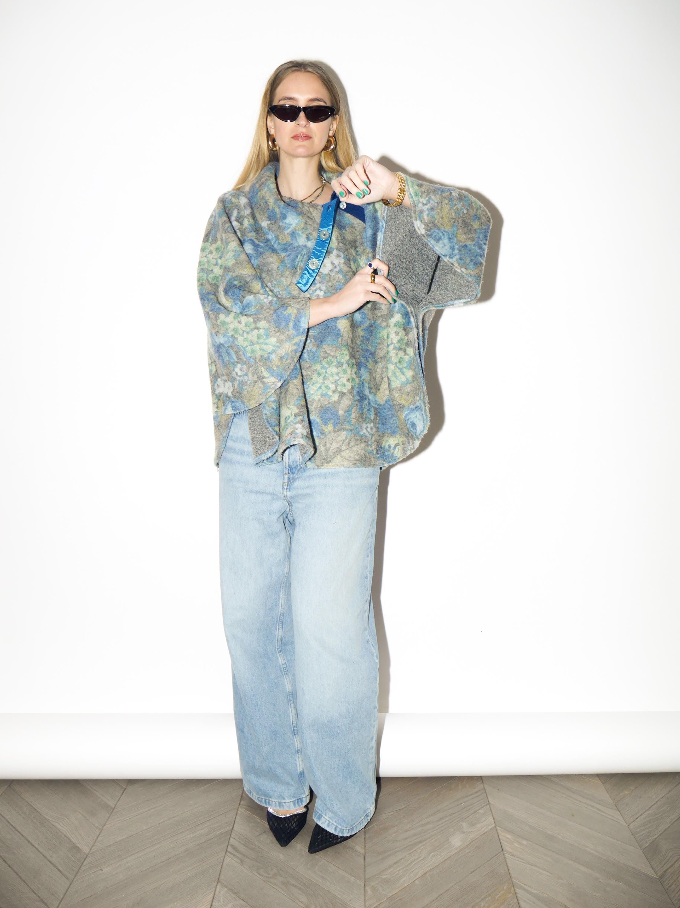 VINTAGE Blue 100% Wool Poncho with Floral Pattern | Handmade Warm Retro Poncho