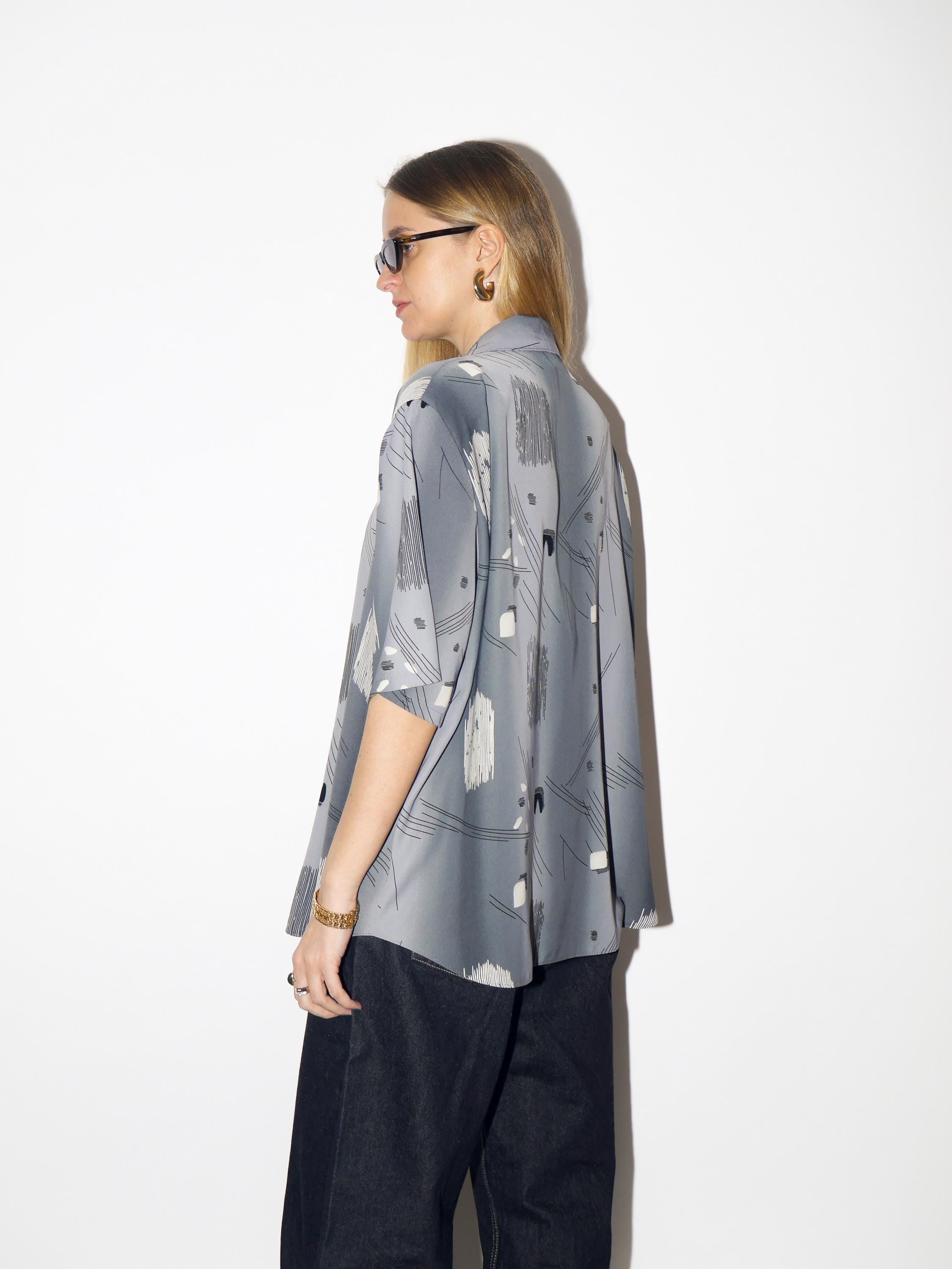VINTAGE grey short sleeve shirt from 1980s with big shoulder pads