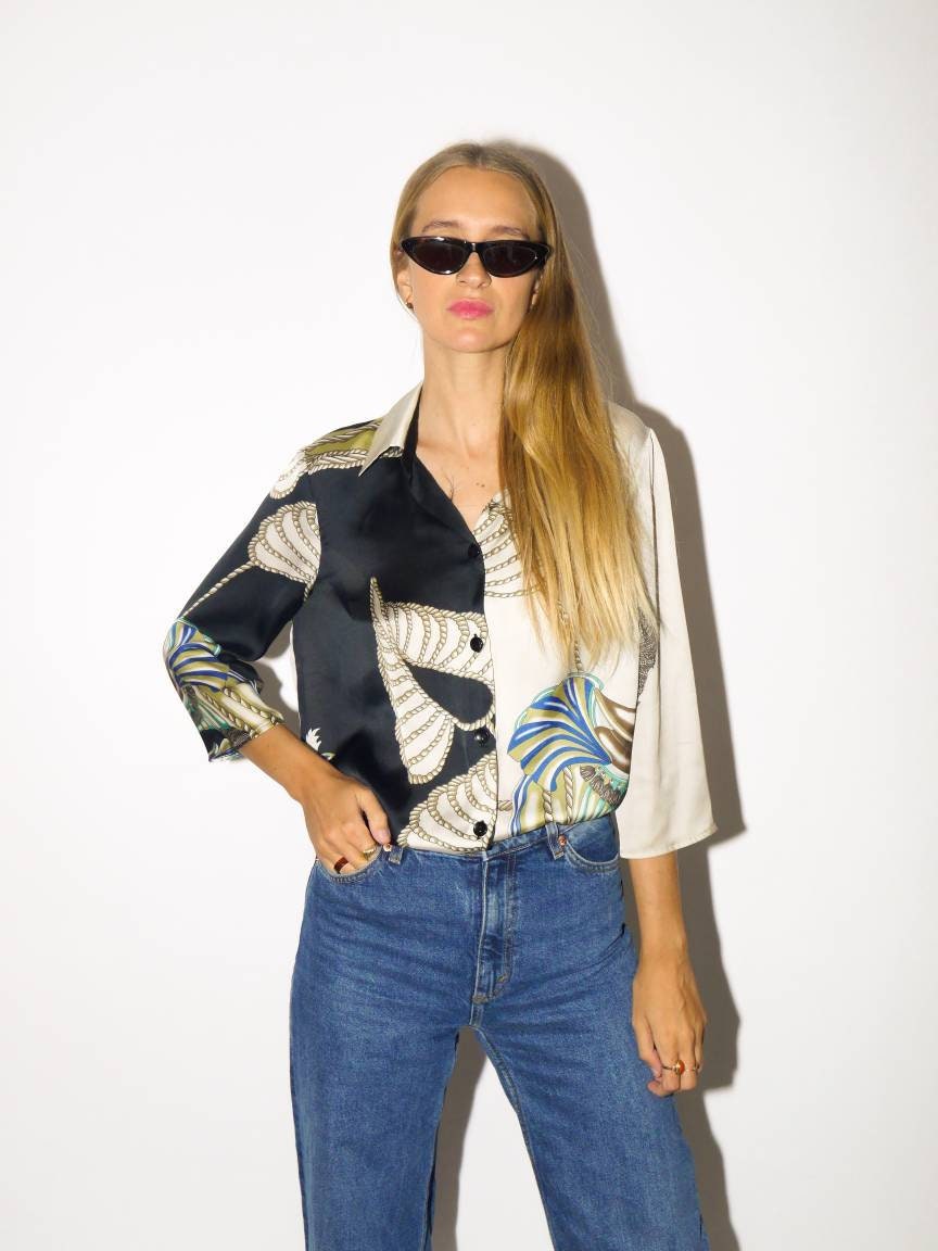 VINTAGE shirt 80s | 2 toned off-white and black buttoned blouse with collar | marine pattern shirt | Silky shirt | modopol