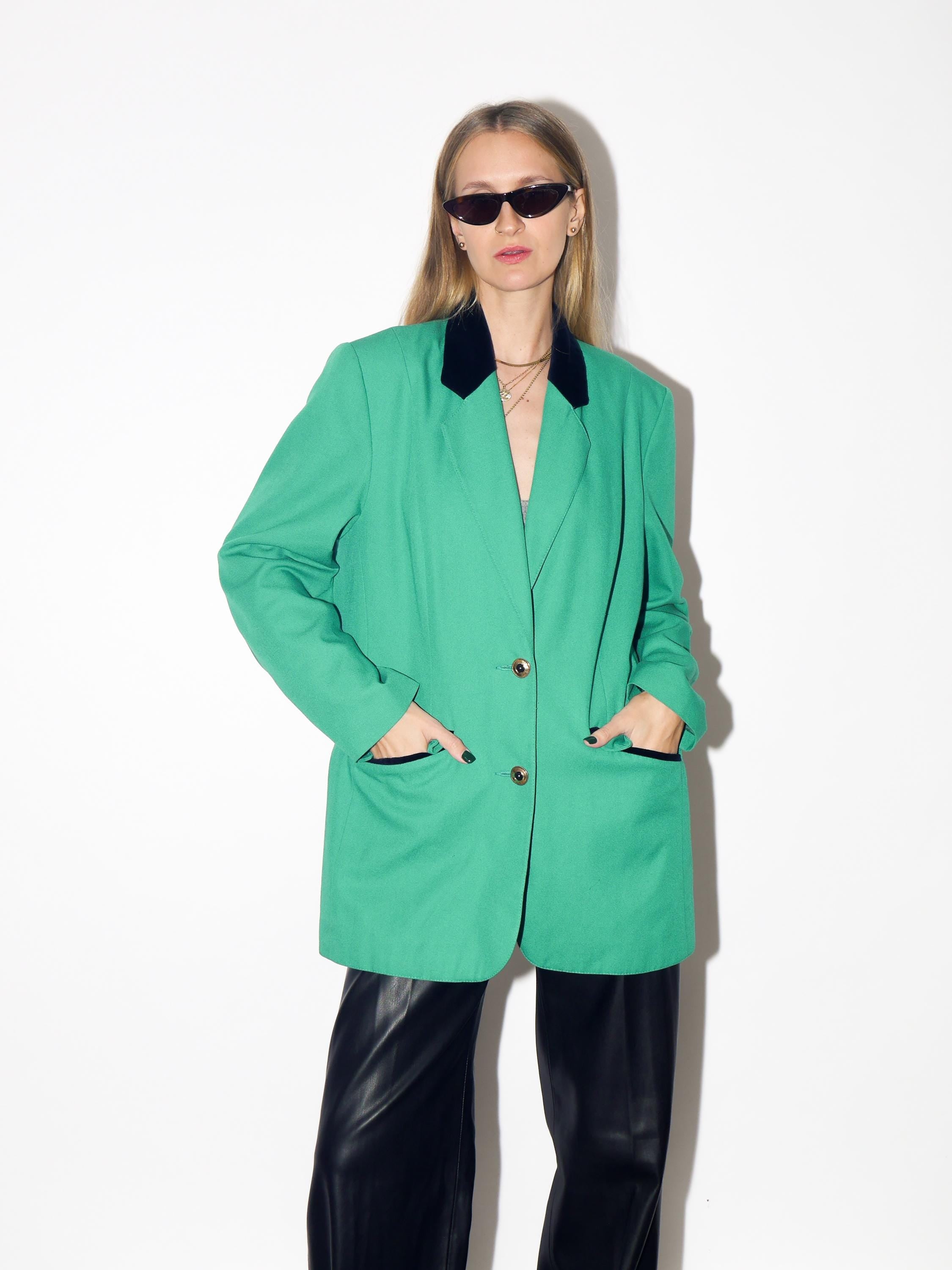 VINTAGE Green Oversized Blazer With Black Velvet Collar And Gold Buttons From The 1980s