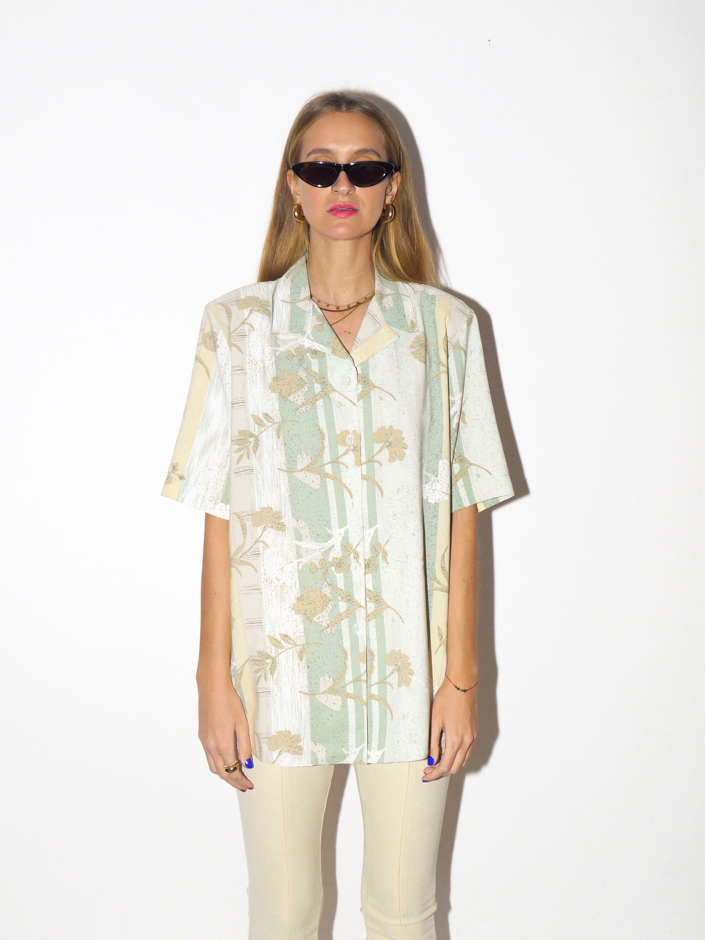 VINTAGE short sleeve shirt 1980s | shirt with shoulder pads in green and beige pattern | retro oversize unisex shirt