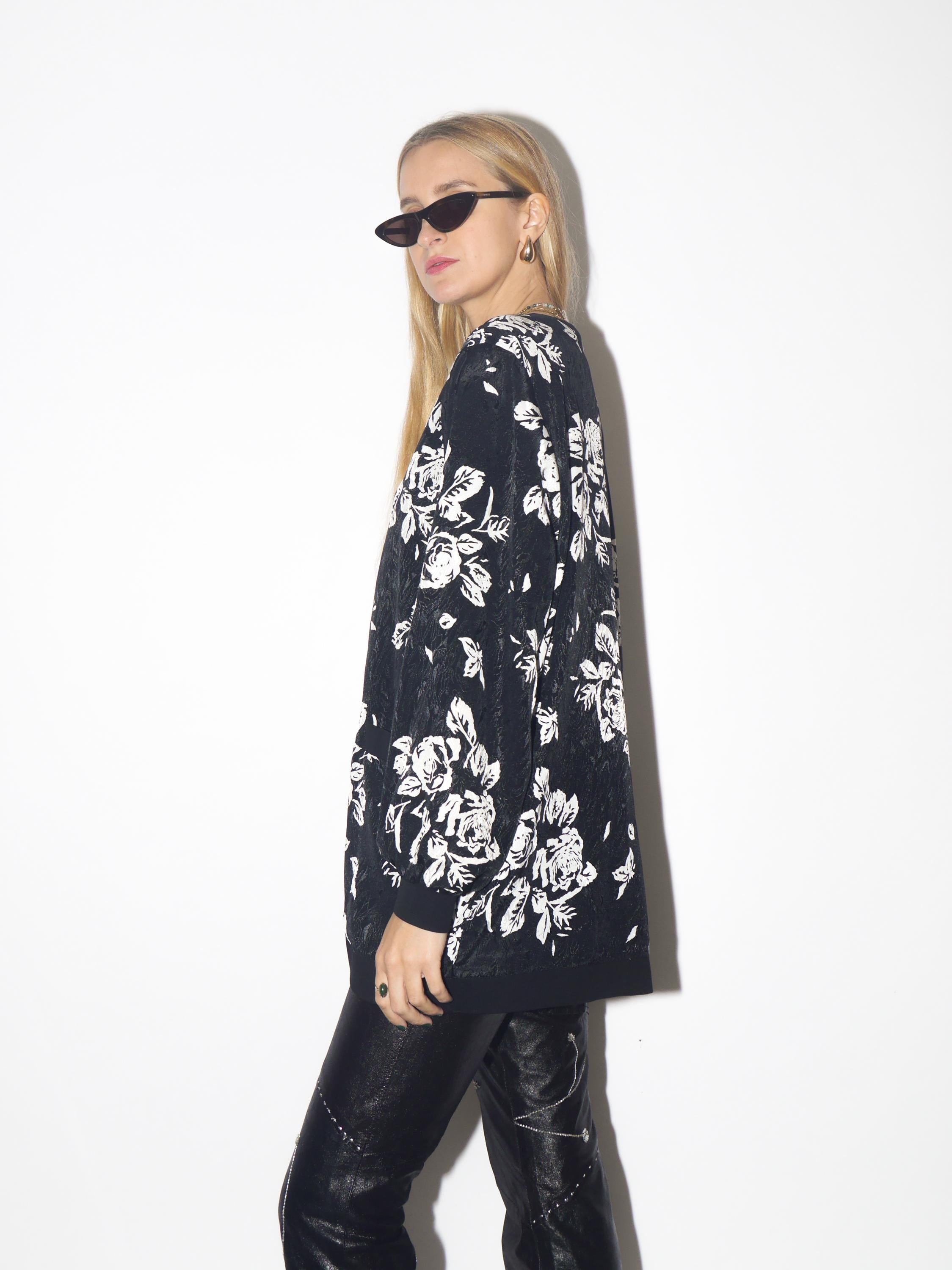 VINAGE black silky blazer from 1980s in shiny white floral pattern by Chris B®