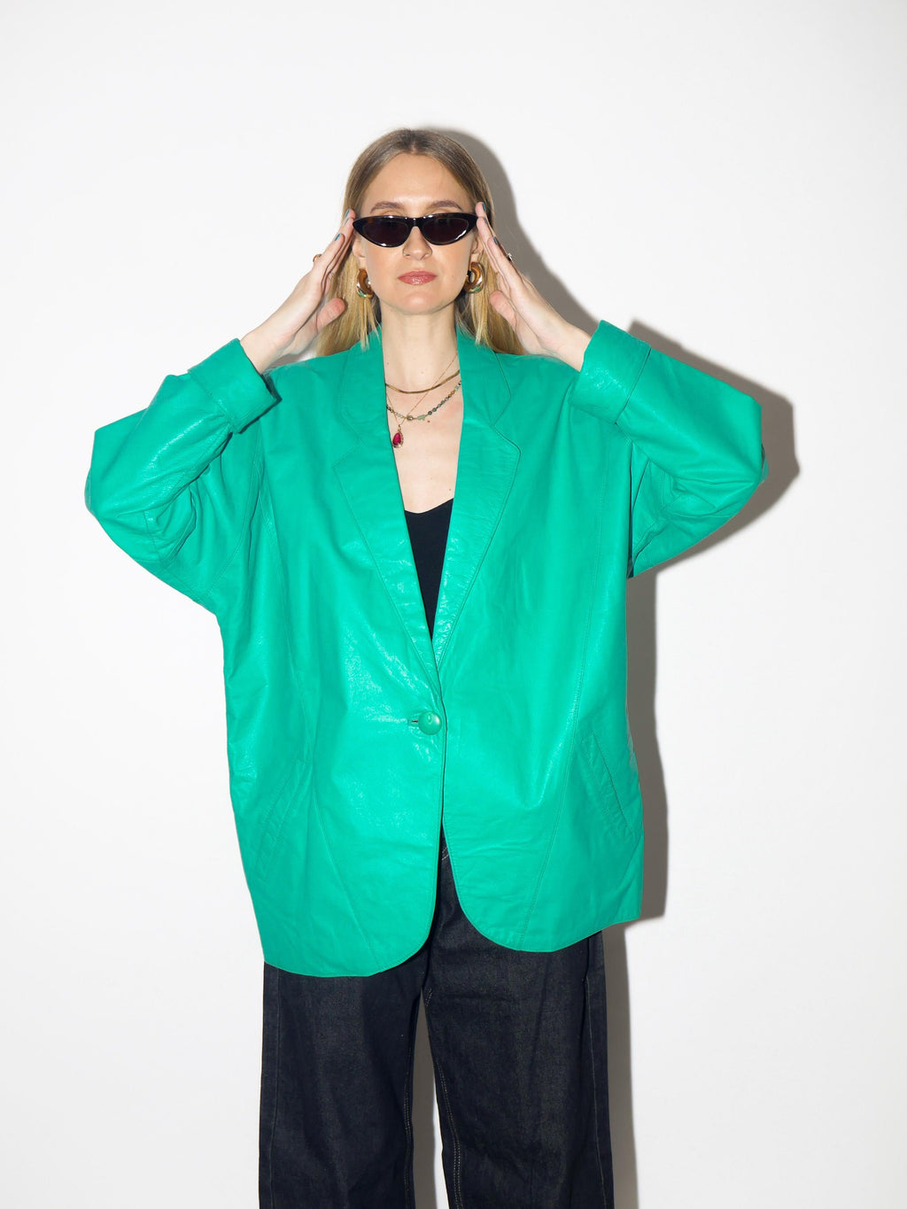 VINTAGE green leather jacket from 1980s, retro oversize green leather blazer